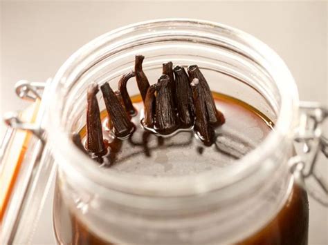 Vanilla Extract | Recipe | Homemade vanilla extract, Vanilla extract recipe, Homemade vanilla