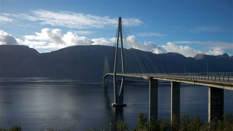 Helgeland bridge, Norway [OC] [4032 x 2272] : r/InfrastructurePorn