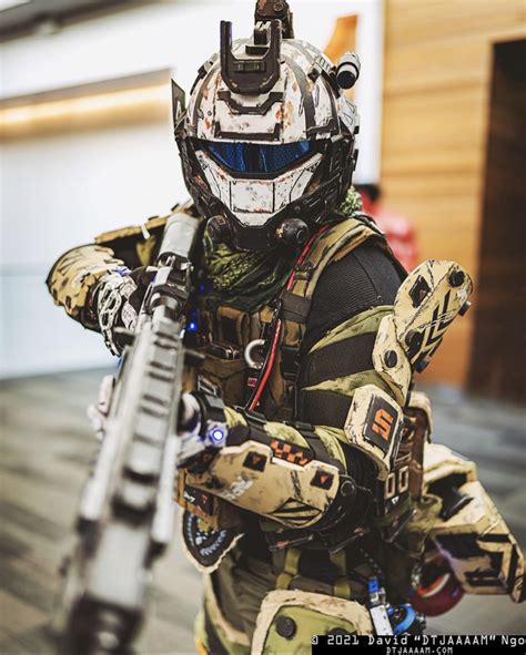 Titanfall 2 Pulse Blade Pilot cosplay | Halo Costume and Prop Maker Community - 405th