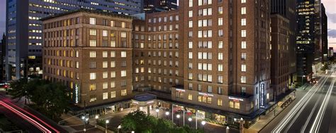 Downtown Houston Hotels with Suites | Courtyard Houston Downtown