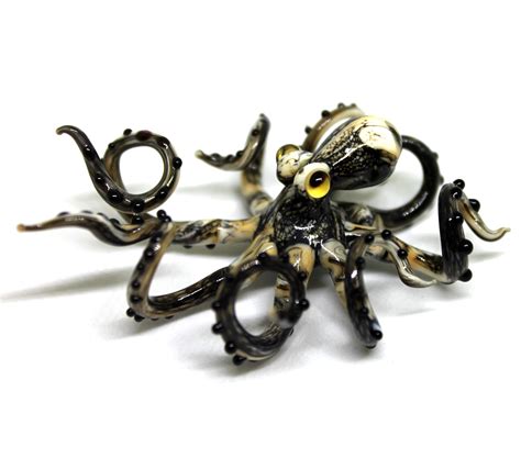 Glass Octopus Figurine by Glass Symphony | Glass art, Glass figurines ...