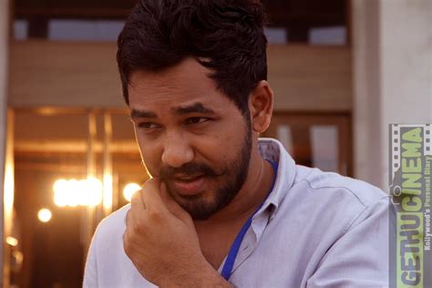 Meesaya Murukku Tamil Movie Gallery |Hiphop Tamizha, Vivek - Gethu Cinema