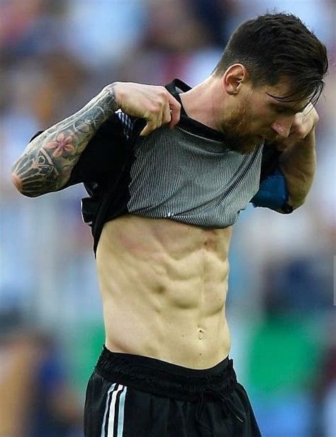 My god! He's hot 🔥💋 #lionelmessi #hot #barca #football #messi | Messi ...