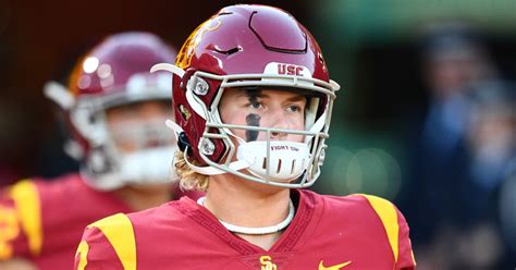 USC football: Jaxson Dart reveals why he uses single vertical eye-black ...