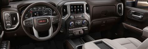 Interior Features | 2020 Sierra 2500HD & 3500HD | Heavy Duty Truck