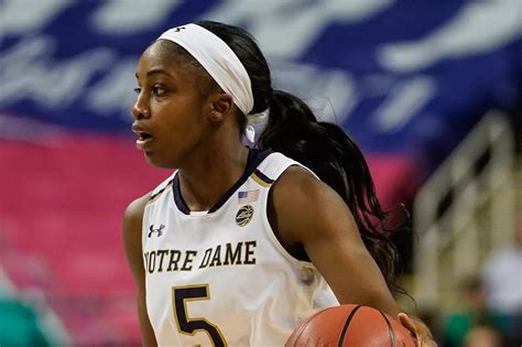 Notre Dame Women’s Basketball: Jackie Young Declares for WNBA Draft