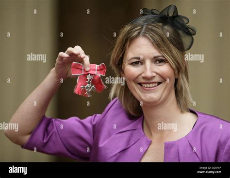 Captain of the english womens cricket team hi-res stock photography and images - Alamy