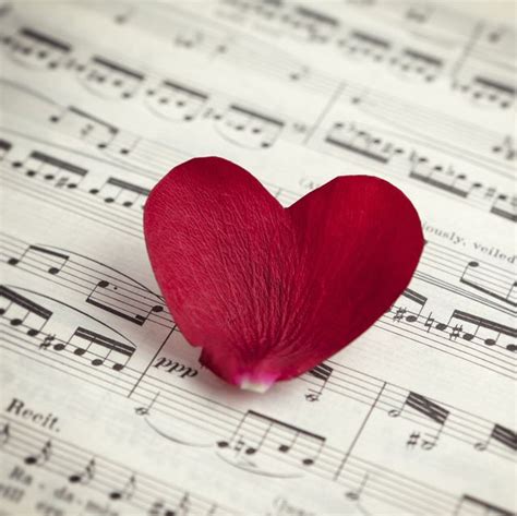 38 Best Classic Valentine's Day Songs of All Time - Top Romantic Valentine Song Lyrics