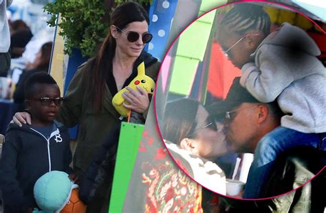 Sandra Bullock Bryan Randall Her Kids Amusement Park Pics