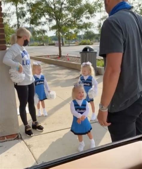 Matthew Stafford's Wife, Daughters Adorably Cheer Him on