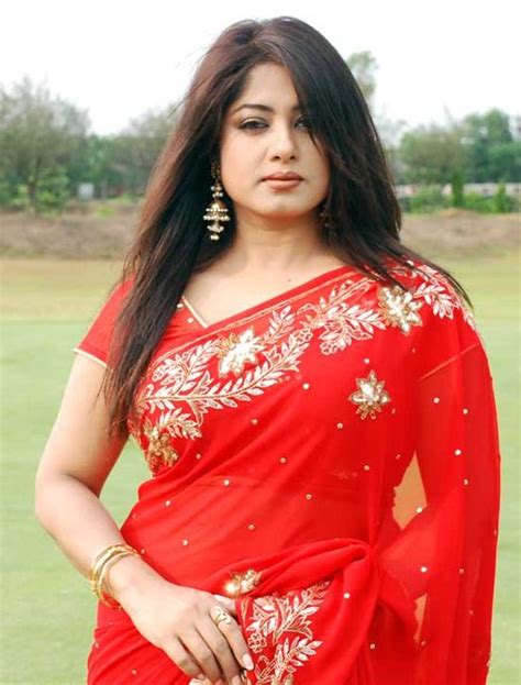 Dhallywood Superstar Mousumi - Sexy and hot pics of Bangladeshe Models and Actresses