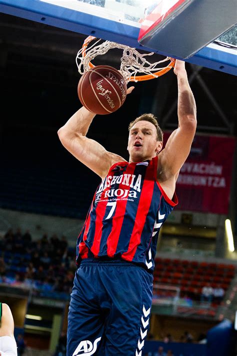 Saski Baskonia - Web Oficial