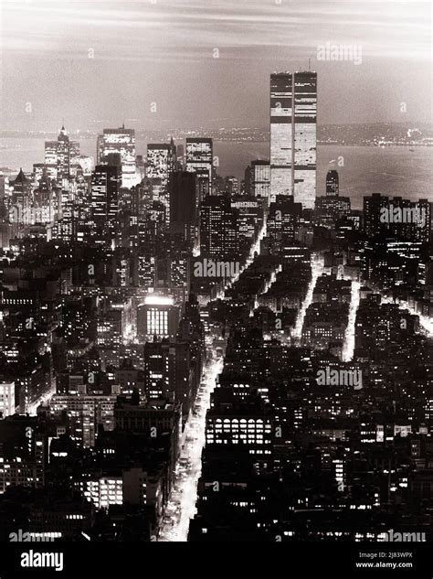 New york skyline 1970s twin towers hi-res stock photography and images ...