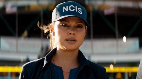 'NCIS: Hawai'i' Takes Place in Hawai'i, but Did Vanessa Lachey Have to ...