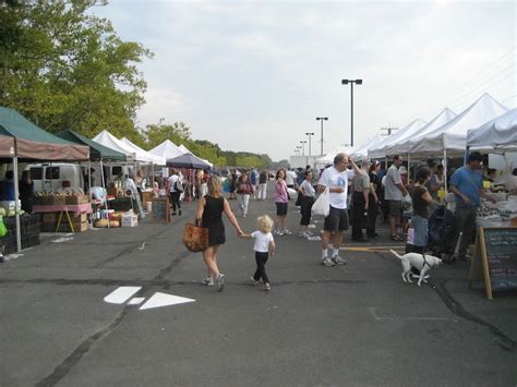 Larchmont Farmers Market Stays at Station for Winter - theloop