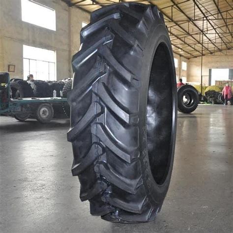 Reliable Tractor Tires | Heavy-Duty Performance