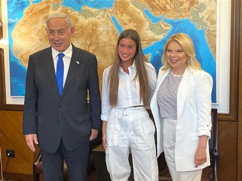 Israel’s PM Netanyahu To Noa Kirel: ‘You Don’t Want To See Me Dance’ - i24NEWS