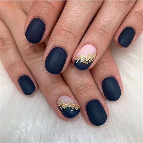 Elegant navy blue nail colors and designs for a Super Elegant Look