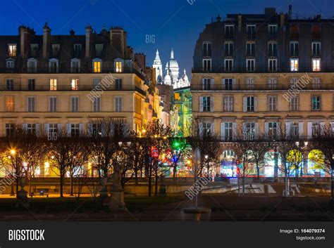 Night View Sacre-Coeur Image & Photo (Free Trial) | Bigstock