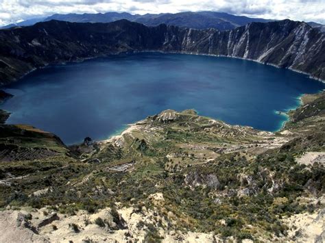 Avenue of the volcanoes –Tours in the Highlands of Ecuador