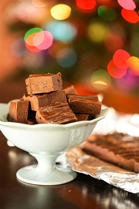 Easy Homemade Fudge Recipe - Bowl Me Over