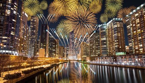 The World’s Most Exciting New Year’s Eve Celebrations | New years eve chicago, New years eve ...