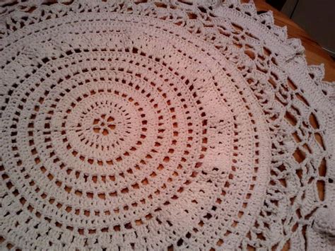 Free Crochet Round Tablecloth Patterns For Beginners | Elcho Table