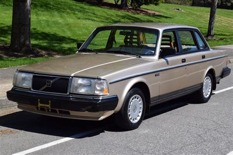 volvo 240 front | Barn Finds