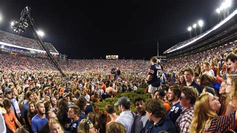 LOOK: Auburn football shows off new LED lighting inside Jordan-Hare ...