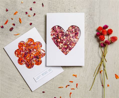 12 DIY Mother's Day Cards to Show Mom How Much You Care