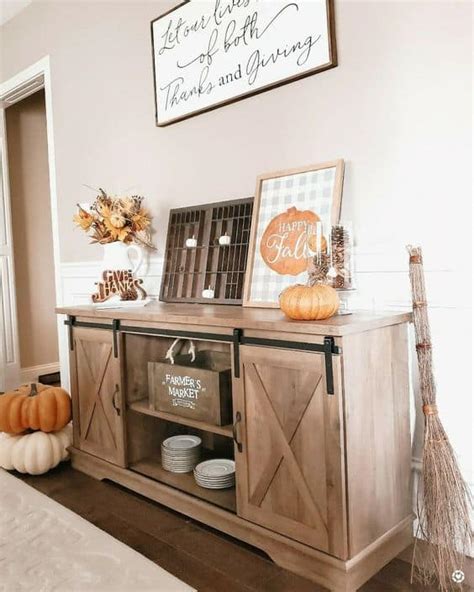 20 Chic Fall Buffet Table Decor Ideas » Lady Decluttered