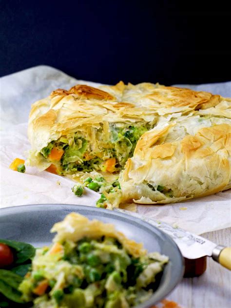 Healthy Vegetarian Pot Pie • Happy Kitchen