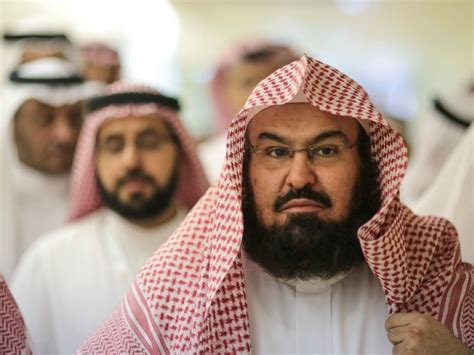 Imam of Mecca Under Fire for Saying Trump Leading the World to Peace