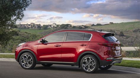 The 2020 Kia Sportage Is Crazy (Just Kidding, It's a Mild Refresh) - AutoMoto Tale