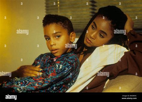 MENACE II SOCIETY (1993) JADA PINKETT SMITH MTSC 003 Stockfotografie ...