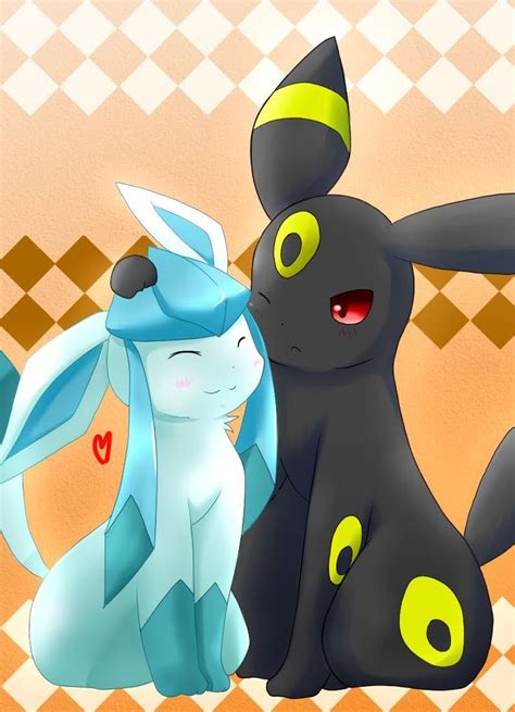 Glaceon and Unbreon ^w^ (I give good credit to whoever made this ...