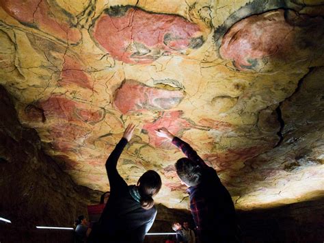 Spanish stone-age cave paintings in Altamira 'under threat' after being ...