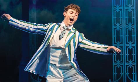 Half a Sixpence, Noel Coward Theatre | Review | Rewrite This Story