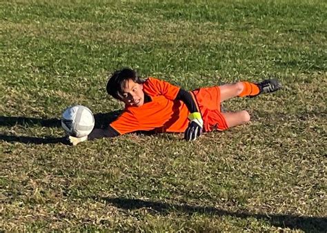 Goalie training a keeper! — Gordon FC