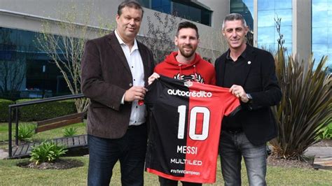 Rosario still hopes Messi will return some day to play for Newell's Old ...