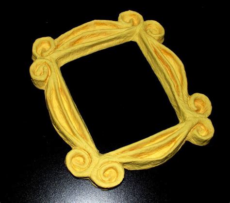 Friends TV Show DIY Picture Frame | AllFreePaperCrafts.com