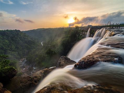 6 Gorgeous Waterfalls in Meghalaya You Cant Miss - Tripoto