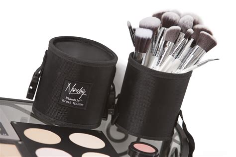 Makeup brush - Wikipedia