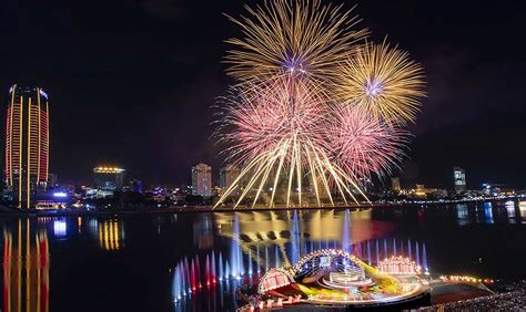 17 Facts About International Fireworks Festival - Facts.net