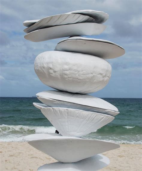 sculpture by the sea · La Parachute