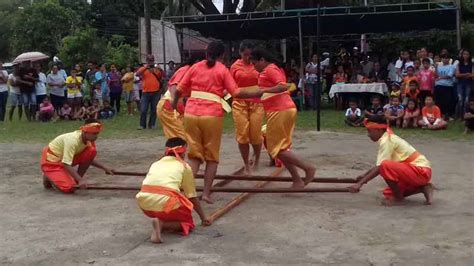 5 Tari Adat Maluku yang Biasa Dipentaskan - Sering Jalan