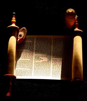 The Ten Commandments—The Torah's Great Cornerstone | Hoshana Rabbah BlogHoshana Rabbah Blog