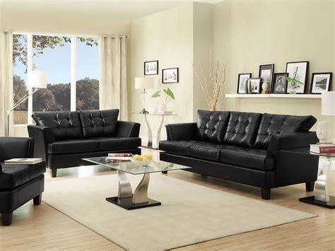 #livingroomchairs in 2020 | Leather sofa living room, Black leather sofa living room, Leather ...