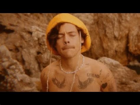 Harry Styles - Golden (Music Video) - YouTube