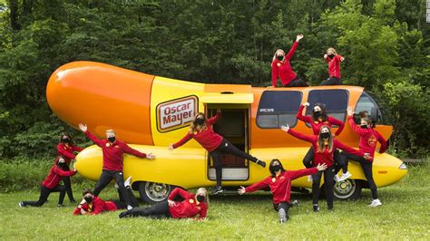 Oscar Mayer hiring team to drive its Wienermobile across the US – FAST NEWS